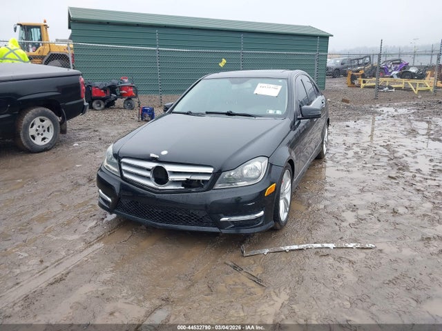 2012 Mercedes-benz C 300 Sport 4matic მანქანა იყიდება აუქციონზე, vin: WDDGF8BB0CR233912, აუქციონის ნომერი: 44532790