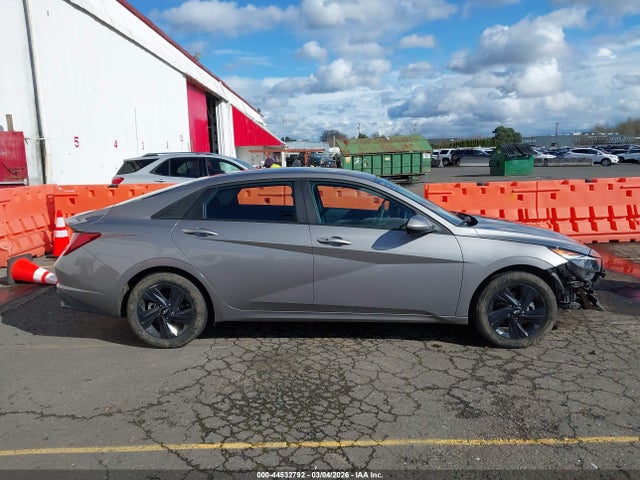 44532792 :رقم المزاد ، KMHLM4AJXNU024091 vin ، 2022 Hyundai Elantra Hybrid Blue مزاد بيع
