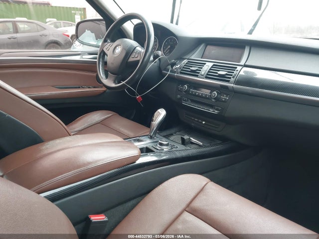 2012 BMW X5 5UXZV4C53CL746810 Photo 4