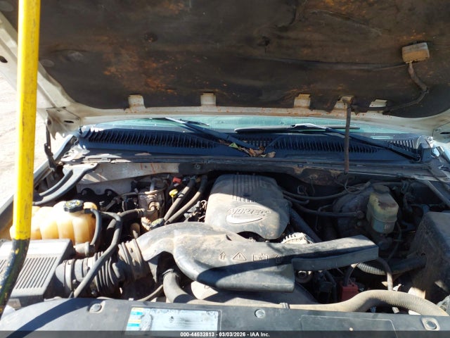 44532813 :رقم المزاد ، 1GKEK13Z12R214465 vin ، 2002 Gmc Yukon Sle مزاد بيع