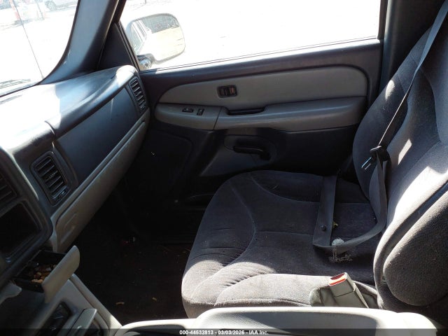 44532813 :رقم المزاد ، 1GKEK13Z12R214465 vin ، 2002 Gmc Yukon Sle مزاد بيع