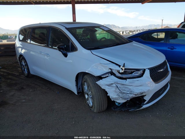 2C4RC1GG6TR221359 Chrysler Pacifica Limited