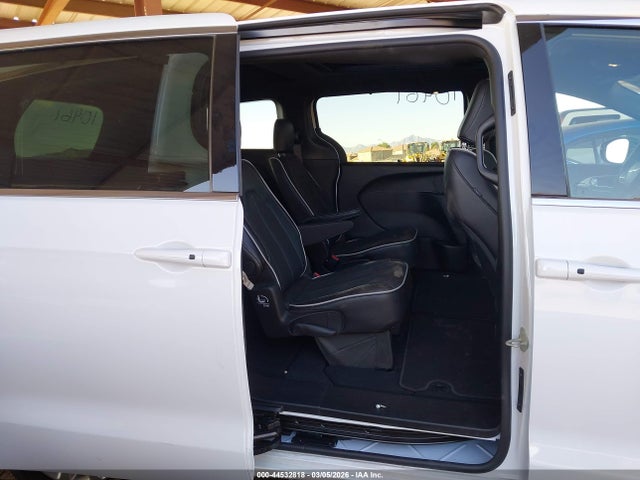 2C4RC1GG6TR221359 Chrysler Pacifica Limited