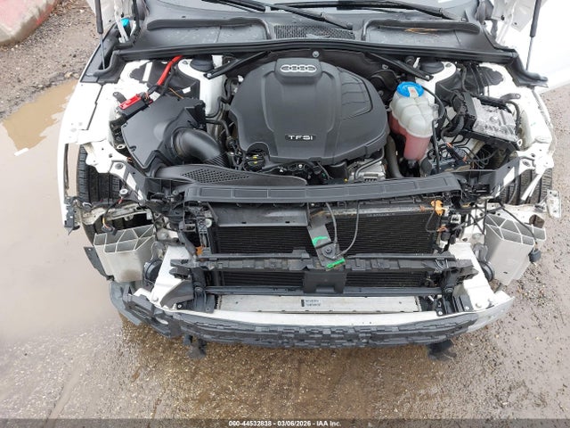 44532838 :رقم المزاد ، WAUWNGF52JN022056 vin ، 2018 Audi A5 2.0t Premium مزاد بيع