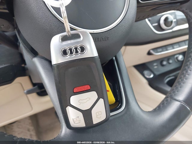 44532838 :رقم المزاد ، WAUWNGF52JN022056 vin ، 2018 Audi A5 2.0t Premium مزاد بيع