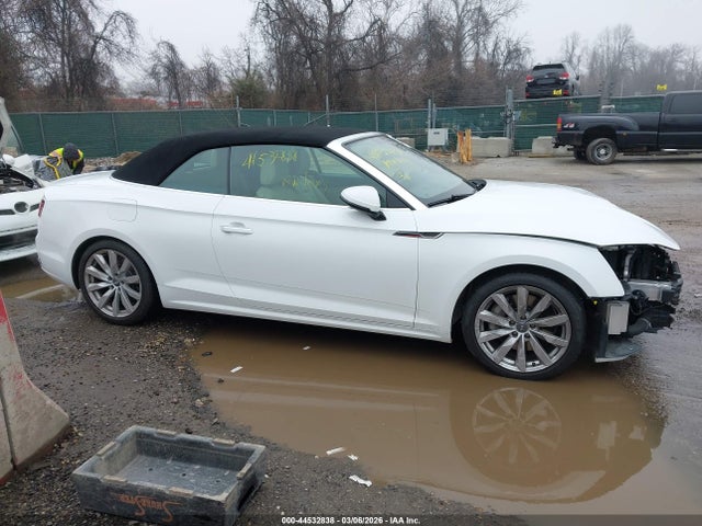 44532838 :رقم المزاد ، WAUWNGF52JN022056 vin ، 2018 Audi A5 2.0t Premium مزاد بيع