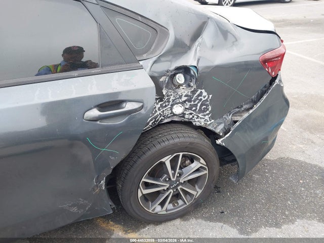 KIA Forte Lxs 2022 3KPF24AD9NE482057 Image 18