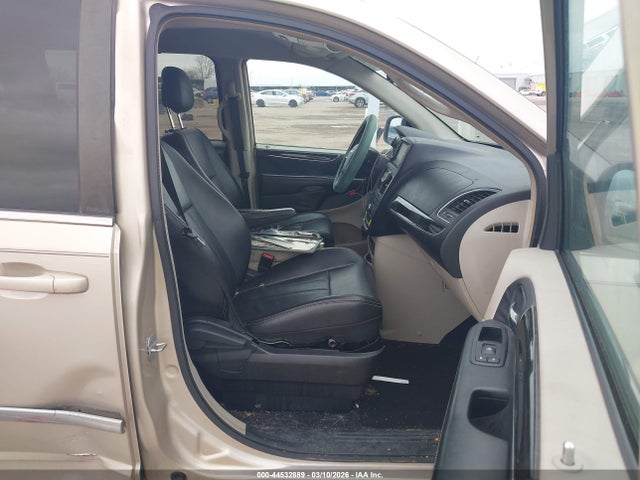 2013 Chrysler Town & Country Touring მანქანა იყიდება აუქციონზე, vin: 2C4RC1BGXDR540207, აუქციონის ნომერი: 44532889