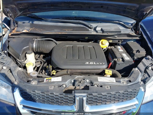 44532901 :رقم المزاد ، 2C4RDGBG5FR580522 vin ، 2015 Dodge Grand Caravan American Value Pkg مزاد بيع