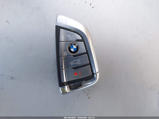 2019 BMW 740I WBA7E2C59KB216985 Photo 10