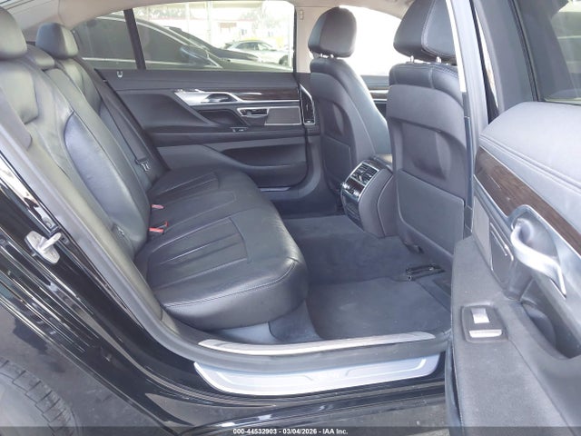 2019 BMW 740I WBA7E2C59KB216985 Photo 7