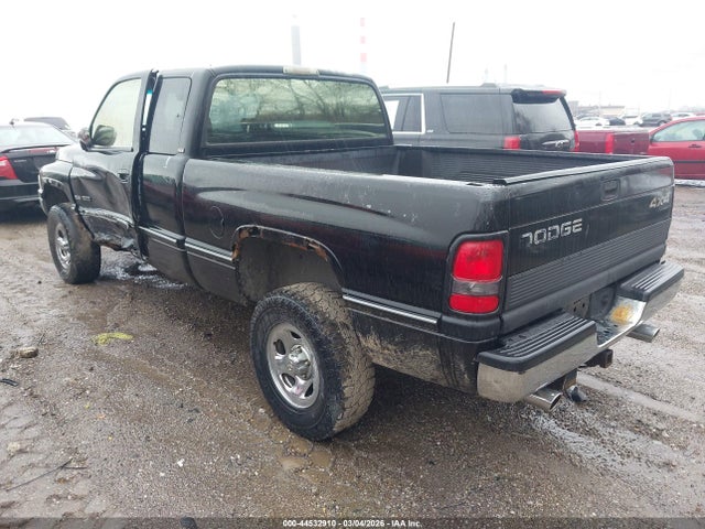 1997 DODGE RAM 1500 3B7HF13Z1VG777386 Photo 2