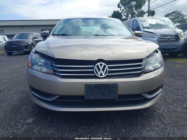 44532913 :رقم المزاد ، 1VWAT7A32FC072898 vin ، 2015 Volkswagen Passat 1.8t S مزاد بيع