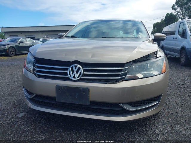 44532913 :رقم المزاد ، 1VWAT7A32FC072898 vin ، 2015 Volkswagen Passat 1.8t S مزاد بيع