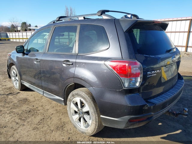 Subaru Forester 2.5i Premium 2018 JF2SJAEC4JH531186 Image 3