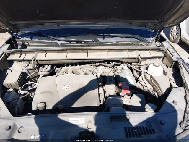 5TDGZRBHXLS522745 Toyota Highlander Xle