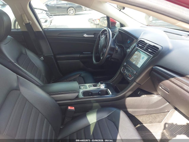 44532973 :رقم المزاد ، 3FA6P0H77JR112907 vin ، 2018 Ford Fusion Se مزاد بيع