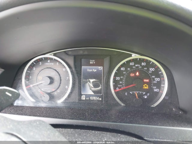 4T1BF1FK4FU087307 Toyota CAMRY SE