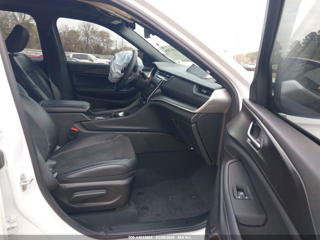 Продажа на аукционе авто 2025 Jeep Grand Cherokee L Altitude X 4x2, vin: 1C4RJJAG9S8696867, номер лота: 44533004