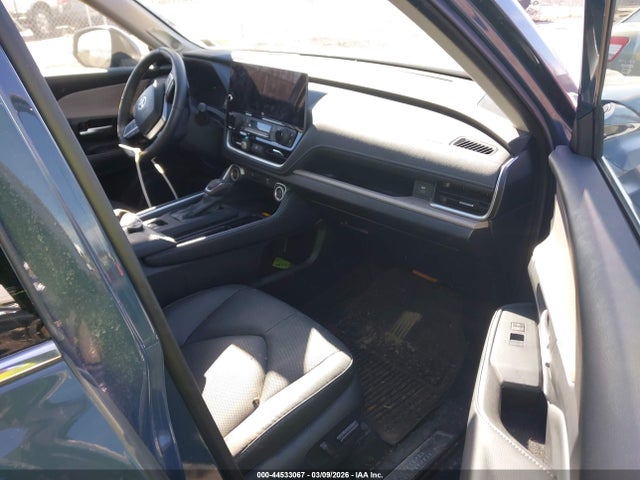 Toyota Grand Highlander Platinum 2024 5TDAAAB52RS050652 Image 5