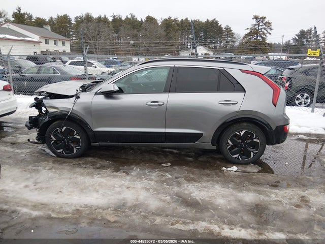 Продажа на аукционе авто 2023 Kia Niro Ev Wind, vin: KNDCR3L16P5048771, номер лота: 44533072