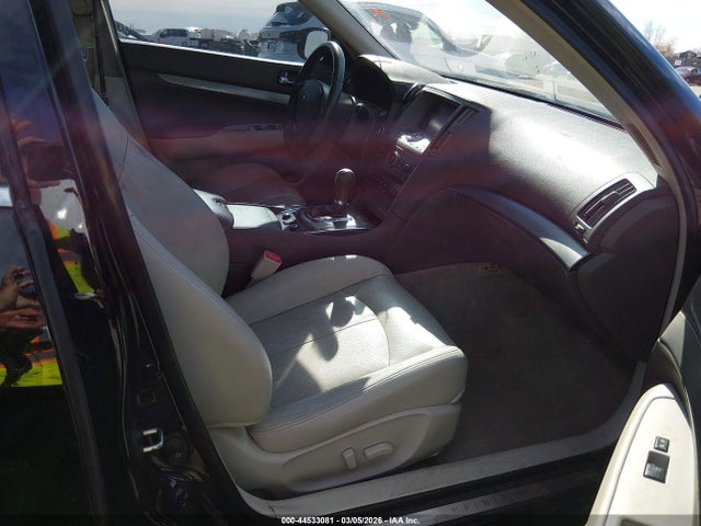 2015 Infiniti Q40 მანქანა იყიდება აუქციონზე, vin: JN1CV6AR1FM650944, აუქციონის ნომერი: 44533081
