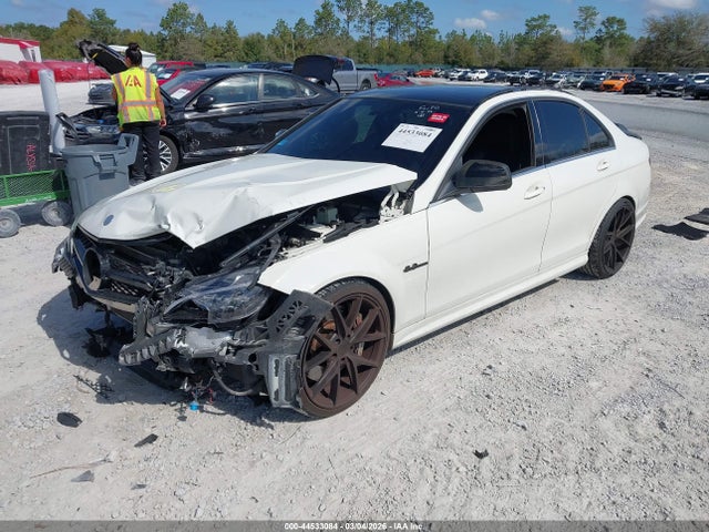 2009 MERCEDES-BENZ C 63 AMG WDDGF77X79F220017 Photo 1