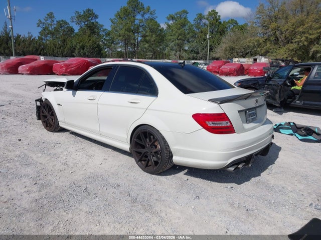 2009 MERCEDES-BENZ C 63 AMG WDDGF77X79F220017 Photo 2