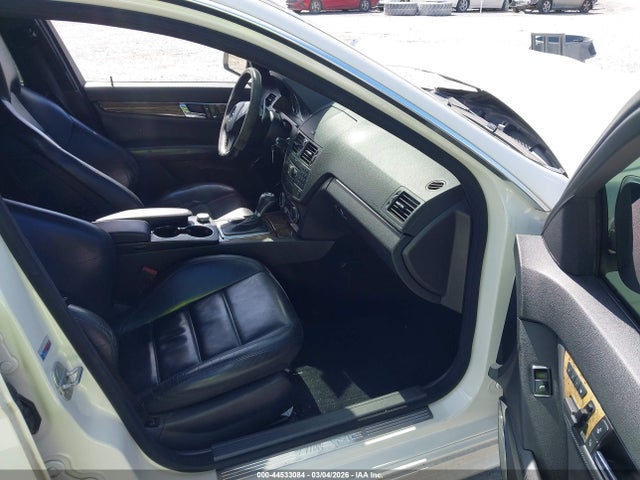 2009 MERCEDES-BENZ C 63 AMG WDDGF77X79F220017 Photo 4