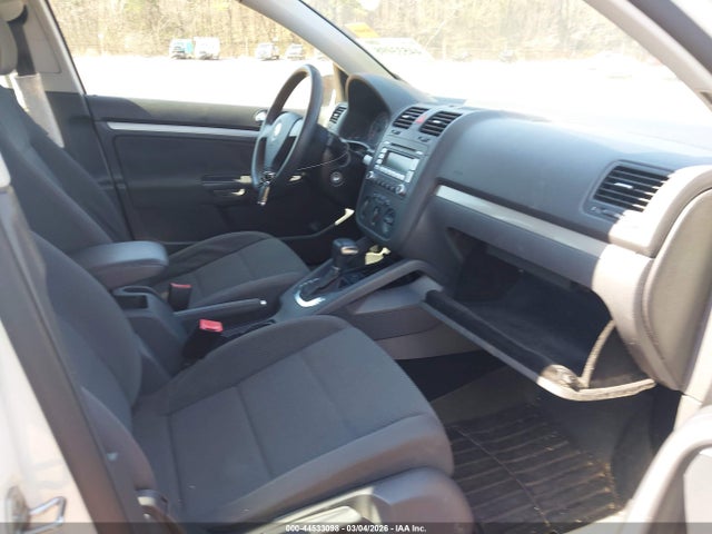 44533098 :رقم المزاد ، WWWDA71K99W100633 vin ، 2009 Volkswagen Rabbit مزاد بيع