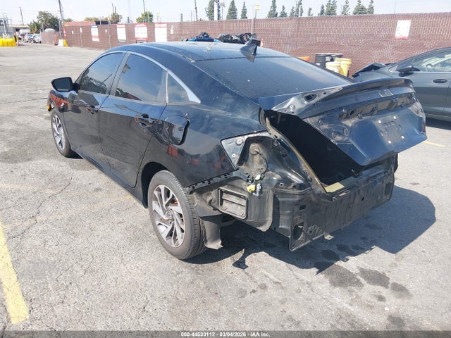 Honda CIVIC EX 2017 2HGFC2F70HH524713 Image 3