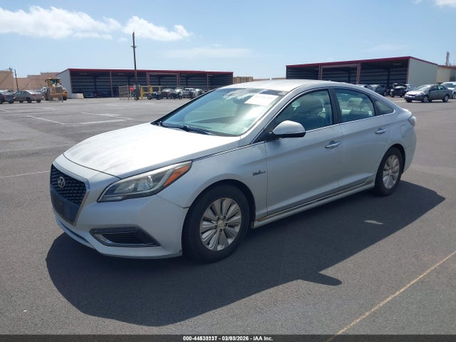 Hyundai Sonata Hybrid Se 2017 KMHE24L36HA065370 Image 2
