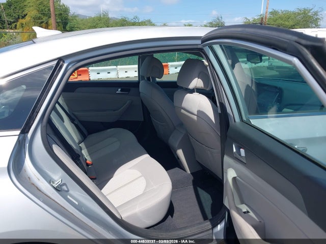Hyundai Sonata Hybrid Se 2017 KMHE24L36HA065370 Image 8