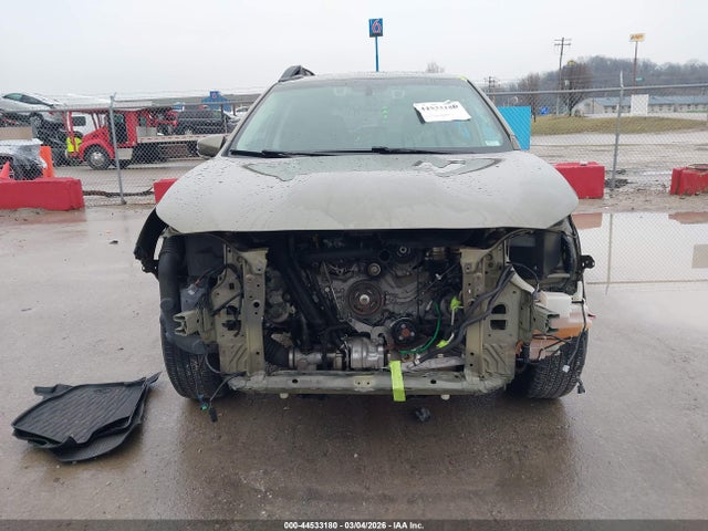44533180 :رقم المزاد ، 4S4BTGND3M3151144 vin ، 2021 Subaru Outback Limited Xt مزاد بيع