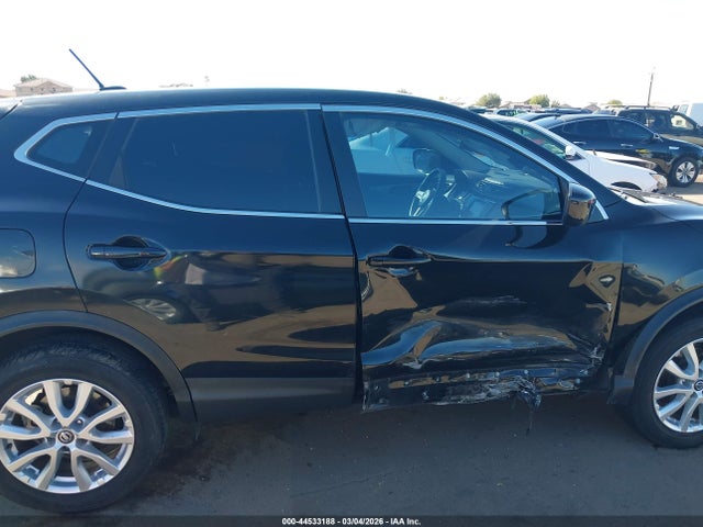 JN1BJ1AV8NW340462 Nissan Rogue Sport S Fwd Xtronic Cvt