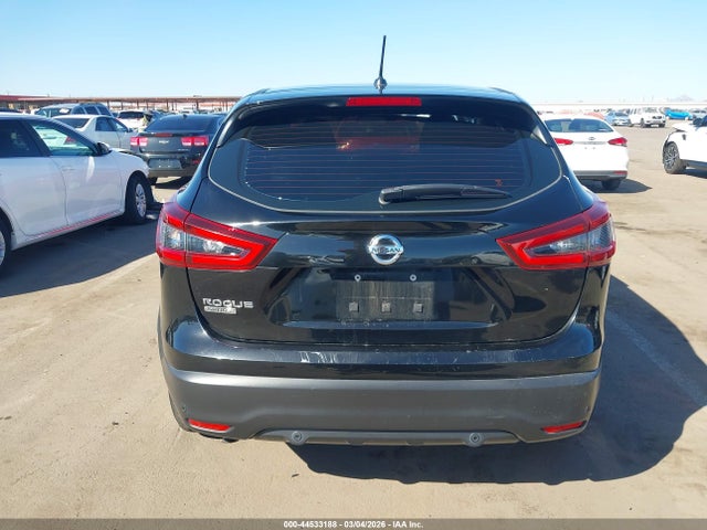 JN1BJ1AV8NW340462 Nissan Rogue Sport S Fwd Xtronic Cvt