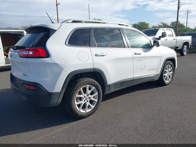 1C4PJLCB0JD560492 Jeep Cherokee Latitude Fwd