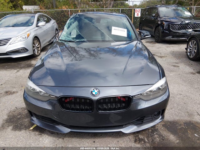 2013 Bmw 328i Xdrive მანქანა იყიდება აუქციონზე, vin: WBA3B5G52DNS00485, აუქციონის ნომერი: 44533216
