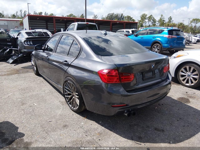 2013 BMW 328I WBA3B5G52DNS00485 Photo 2
