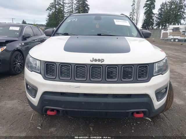 3C4NJDDB0KT660471 Jeep Compass Trailhawk 4x4