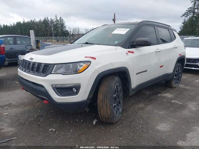 3C4NJDDB0KT660471 Jeep Compass Trailhawk 4x4