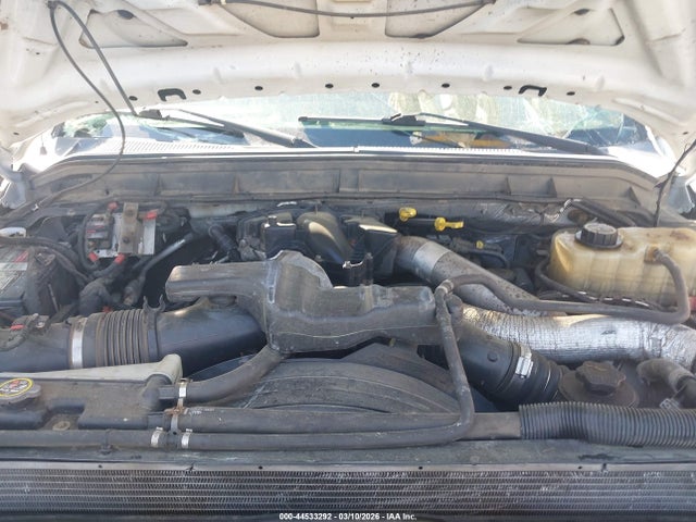 44533292 :رقم المزاد ، 1FD0X5HT9GED30445 vin ، 2016 Ford F-550 Chassis Xl مزاد بيع