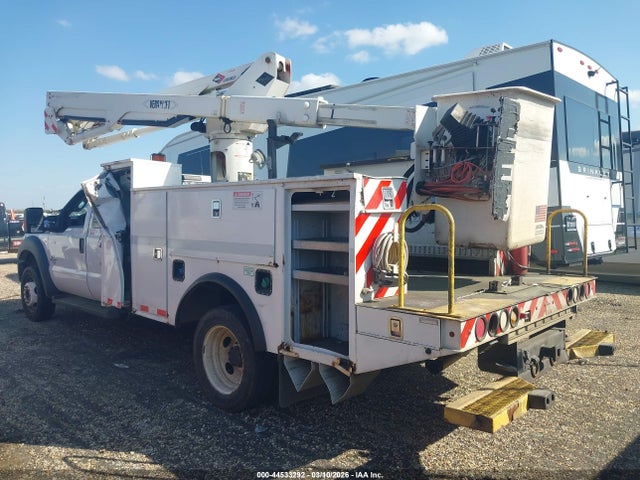 44533292 :رقم المزاد ، 1FD0X5HT9GED30445 vin ، 2016 Ford F-550 Chassis Xl مزاد بيع