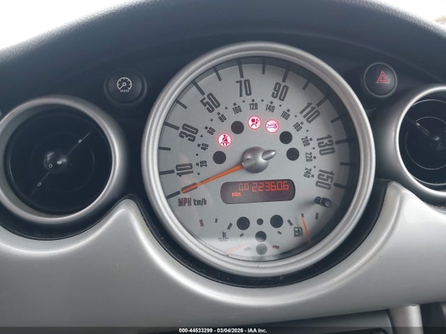 2002 MINI COOPER WMWRC334X2TC37417 Photo 6