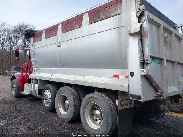 44533334 :رقم المزاد ، 1NPSXPEX1GD362014 vin ، 2016 Peterbilt 365 مزاد بيع