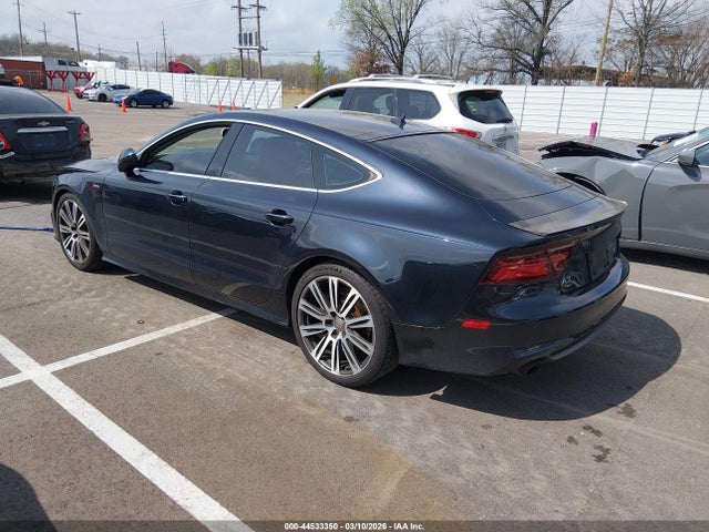 2013 AUDI A7 WAU3GBFC1DN053785 Photo 2