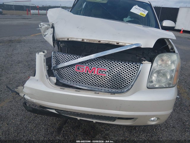 Продаж на аукціоні авто 2012 Gmc Yukon Xl 1500 Denali, vin: 1GKS1MEF5CR317951, номер лоту: 44533366