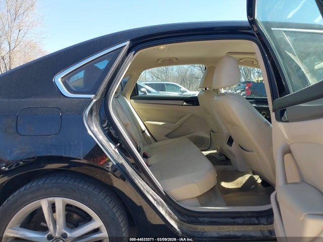 Продажа на аукционе авто 2014 Volkswagen Passat 2.0l Tdi Se, vin: 1VWBN7A33EC010942, номер лота: 44533371
