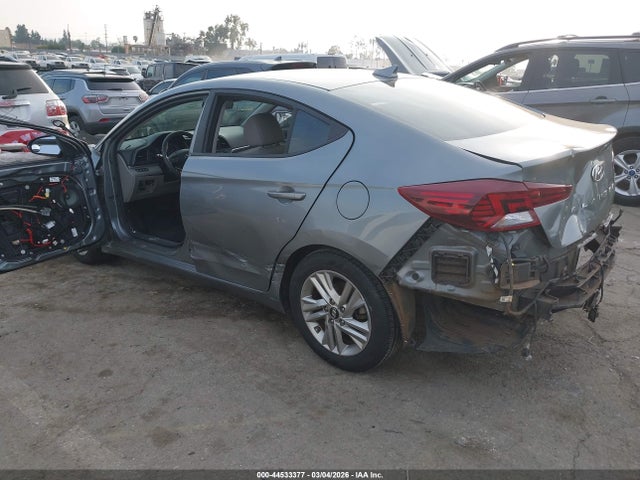 2019 HYUNDAI ELANTRA KMHD84LF2KU741291 Photo 2