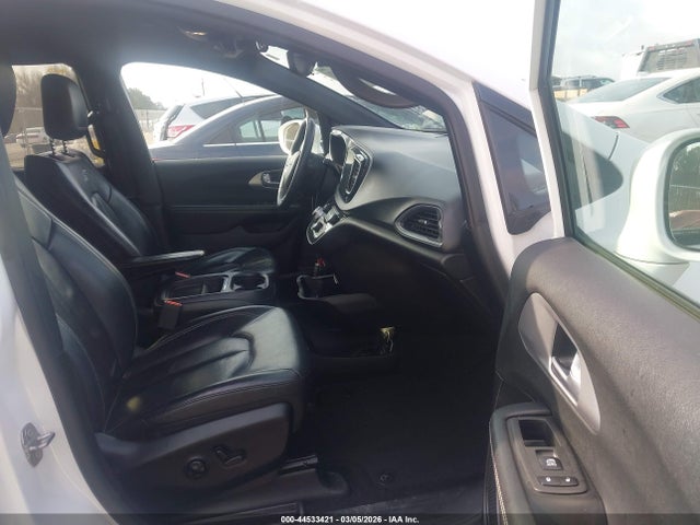 Продаж на аукціоні авто 2018 Chrysler Pacifica Touring L, vin: 2C4RC1BG1JR175248, номер лоту: 44533421